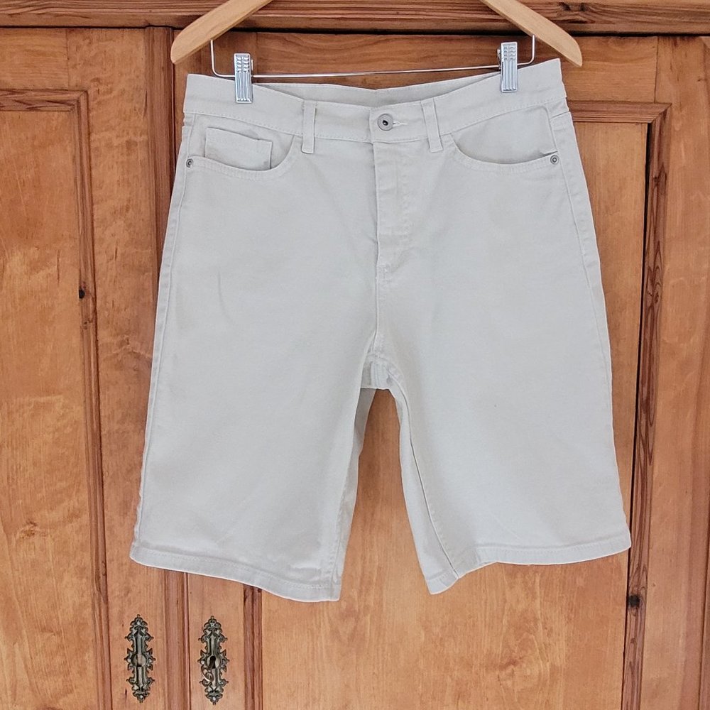 Stretch Denim Stretchy High Rise Bermuda Shorts By Denim & Co. Size 8 - Picture 3 of 11